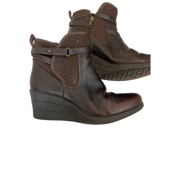 Ugg Womens Emalie Stout Waterproof Brown Leather booties size 8 - Picture 1 of 5